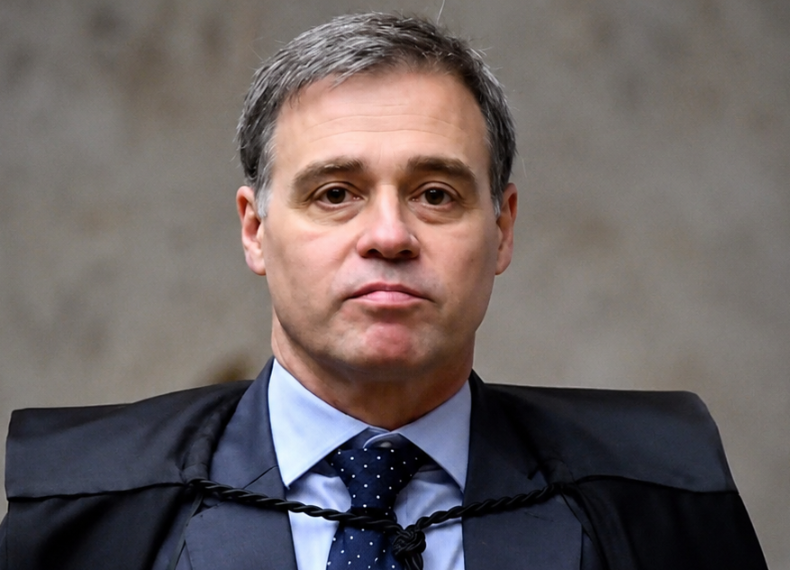 PF aponta suposta interferência de André Mendonça em investigações